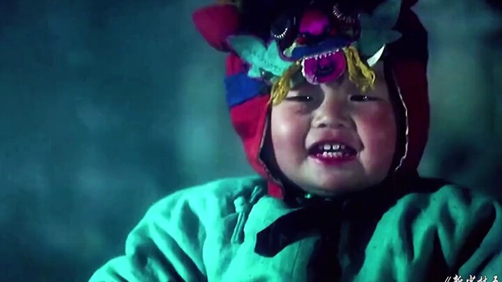 Sờ dao mới sống được, sờ ngựa thì mất mạng chơi à? Văn Định: Tôi có thể cưỡi ngựa cầm dao không?