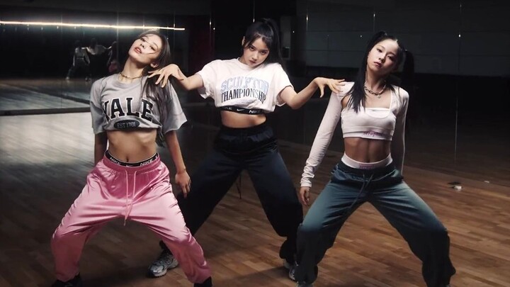 Video tari girl grup baru JYP telah dirilis! Mereka menari dengan sangat baik.