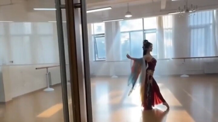 Seedance 2.0 Dance Department Beauty Queen 2: Sequel