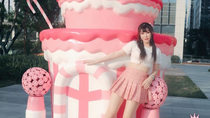 [Satin] "Favoring You" Terima pengakuan ini dalam rasa kue es krim stroberi!