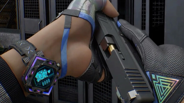 Perbandingan skin baru Luna – Black Horizon dengan model tangan versi aslinya