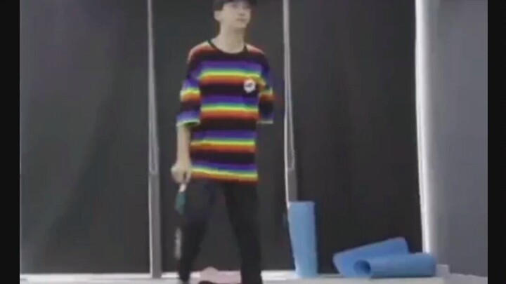 [TF Family, Deng Jiaxin] Third-generation vocal powerhouse? I think this younger brother is also rea