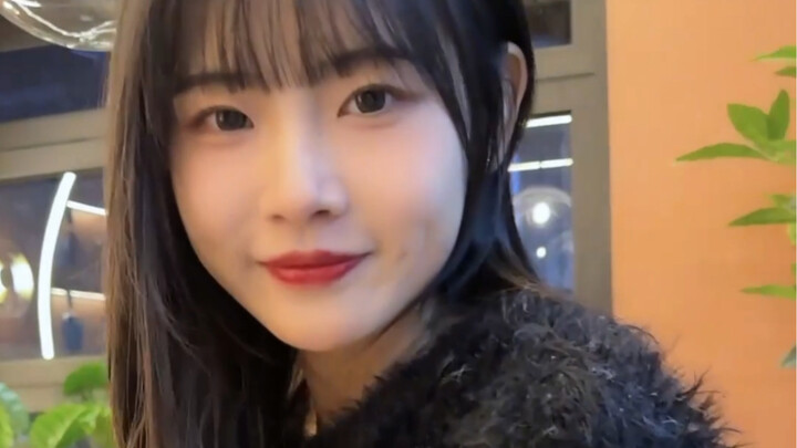 当我第一次来酒吧。