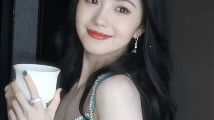 Breakfast with Liu Haocun, Zhao Jinmai, and Li Gengxi—no makeup!