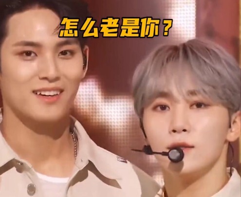 Cuộc chiến đua nhau ở phần kết sân khấu của SEVENTEEN