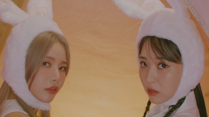 Minnie + Soyeon's comeback track "Dangdang" MV released