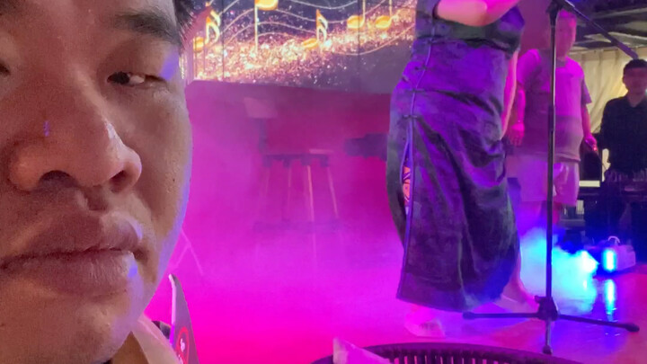 ฉันรู้สึกปลื้มใจที่เห็นเธอก้าวเดินจากไปไกลขึ้นเรื่อยๆ