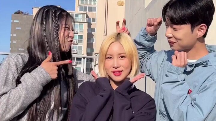 Kumpul-kumpul para koboi! Tos bareng Dayoung WJSN!