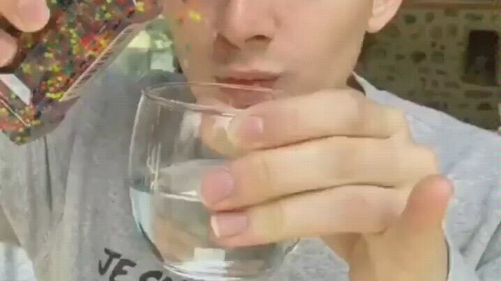 แนะนำให้เปลี่ยนชื่อ: การรุกรานของสายพันธุ์