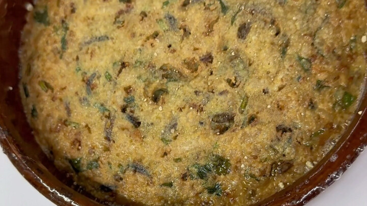 Crispy, savory pot-baked earthworms—Guangzhou locals’ ultimate favorite! 😎