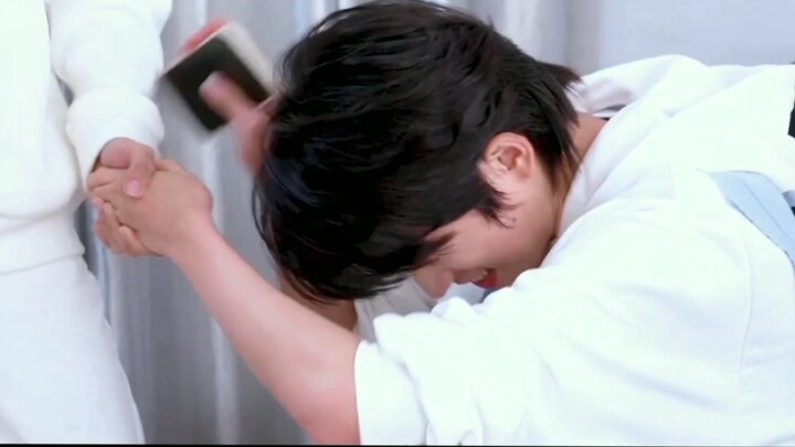 Li Fei, you can't afford a mobile phone case, what code do you call? Li Fei, your materials have bee