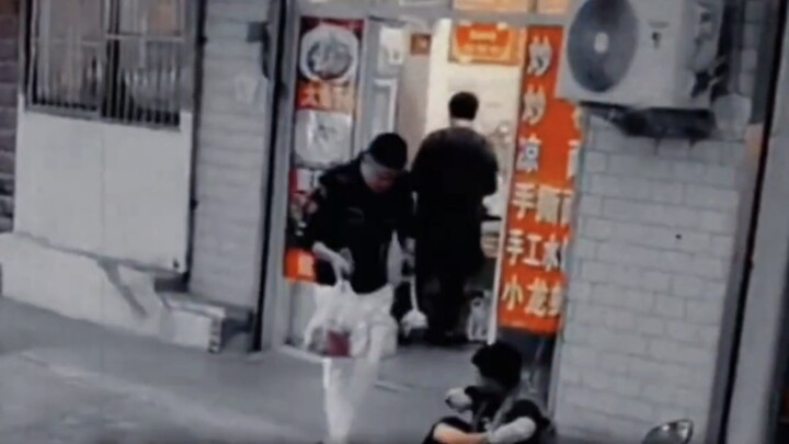 "العالم يصبح أفضل وأفضل بفضل اللطف."