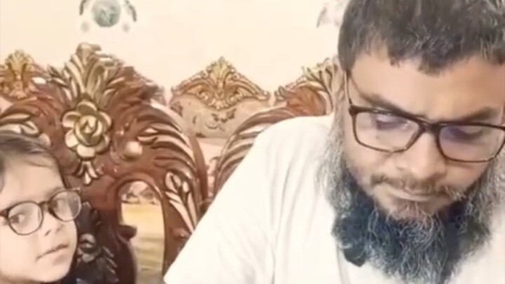 বাবা মেয়ের ফানি ভিডিও