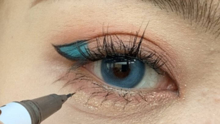 Without beauty filters, everyone’s makeup looks the same.