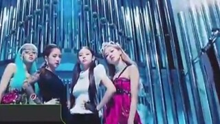 BLACKPINK ได้รับรางวัลในงาน MAMA Awards ประจำปี 2019 ขอแสดงความยินดีกับพวกเราคนผิวดำตัวน้อยด้วย