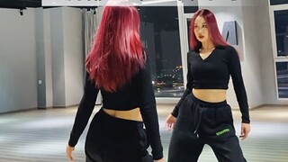 The basic hip combination that must be practiced in jazz dance