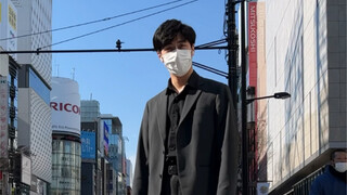 银座的大街上偷偷地跳一下