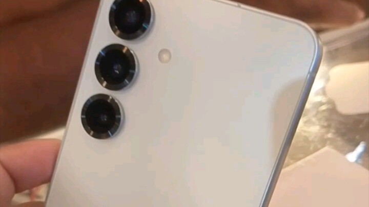 Samsung S25
