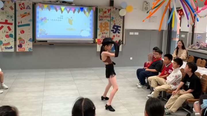 Seumur dengan anak SD, mengapa kamu begitu unggul?