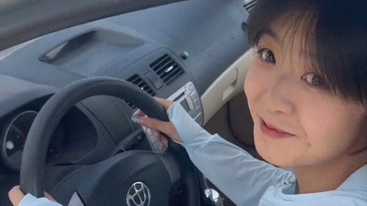 College Girl’s Driving Practice: “Totally Rattled the Instructor”