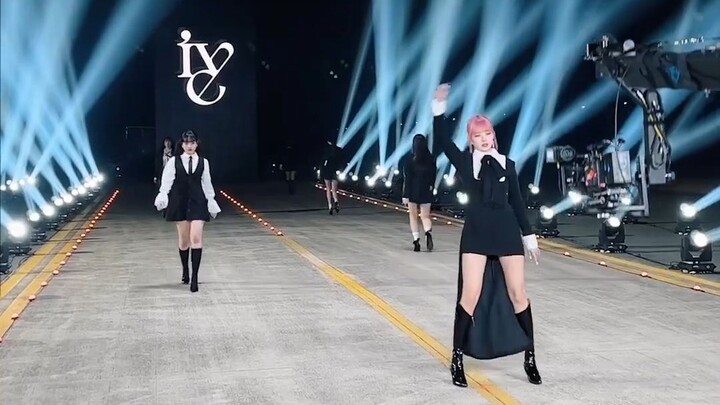 IVE 230418 Panggung Peragaan Busana [I AM] dari Sudut Pandang Lain — Update Resmi IG! 🎥