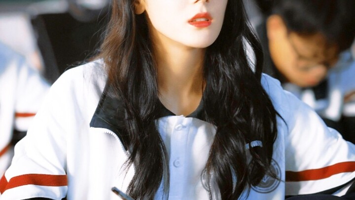 "Actually, she was once someone else's 'white moonlight' from their school days too." [Glory/Qiao Ji