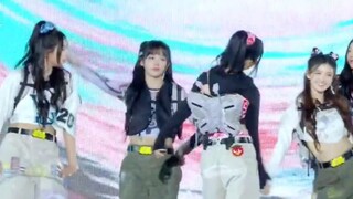 นักแสดงเปิดงานชา
