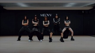 تم الكشف عن غرفة تدريب غلاف MEOVV Abracadabra
