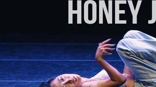 【HONEY J】High-class sexy looks like this Lisa solo Take Me choreographer Honey J live original versi