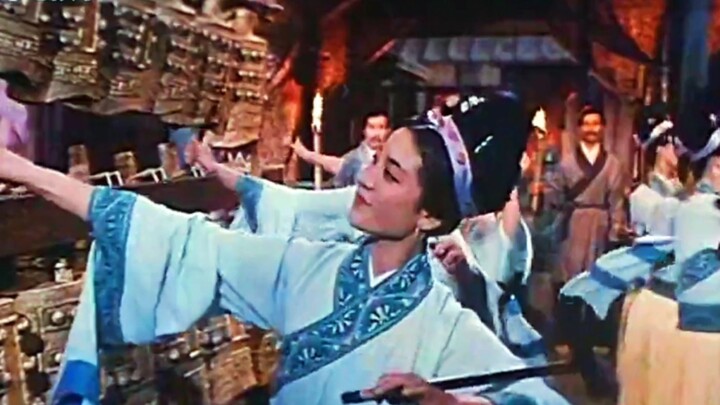 [Fairy dance in old movies] A group dance in the movie "Li Bing"