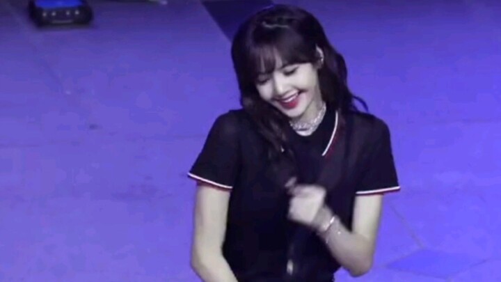 【Kumpulan momen luar biasa Lisa】Mengapa begitu banyak bintang pria menyukai Lisa. Jangan sampai Anda