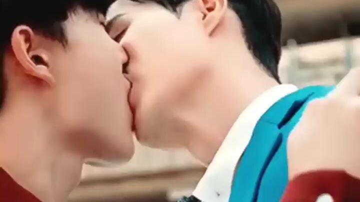 It's the tongue for me!!!🥵🥵🔥🔥👏🏻 #blshorts #zeenunew #cutiepietheseries