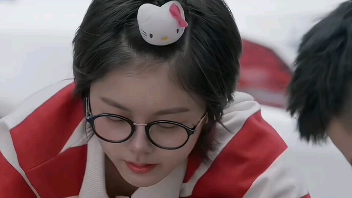 What I admire most is Jiang Tianhao’s parents. They went from being wealthy to deeply in debt, but t