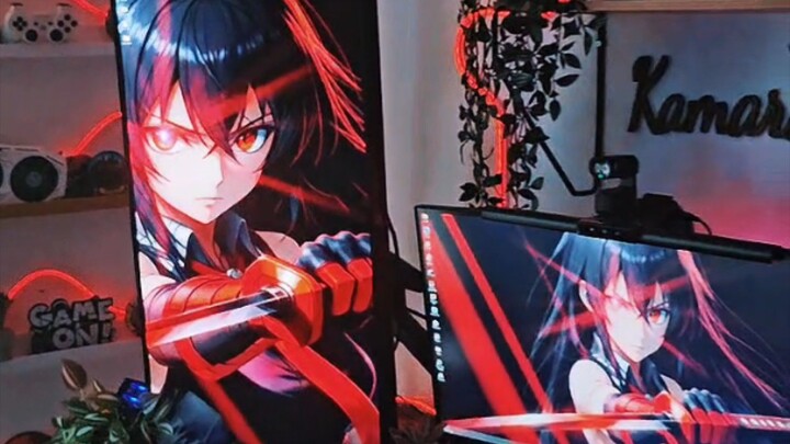 red eyes🤩
