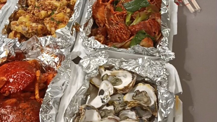 let's eat