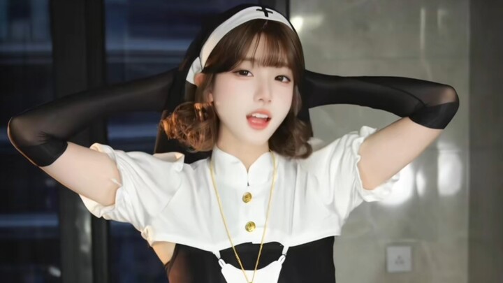 كبير السن، اذهب أولاً، سأتعامل مع هوانغماو!