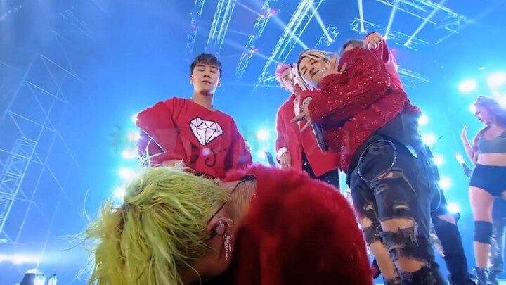 حفل غوين جي يونغ الأسطوري مع بيغ بانغ