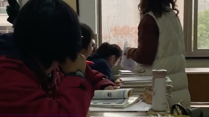 Giá mà đây chỉ là một giấc mơ trong giờ ra chơi thì tuyệt biết bao.