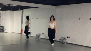 [Pengakuan cover dance remaja 17 tahun] Ini sangat populer akhir-akhir ini. Aku naik kereta terakhir