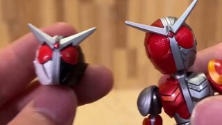Simple model, extreme colors! Is the 19.9 yuan Kamen Rider figurine with outrageous paint worth buyi