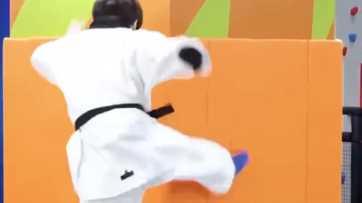 【Li Denu】Kapan setiap rumah bisa dapat satu anak anjing seperti ini?