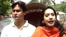 উভয় সংকটে-পড়লে যা ঘটে ইত্যাদি জুন ২০০০