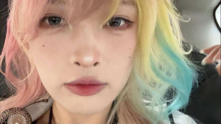 你说用deepseek染头？