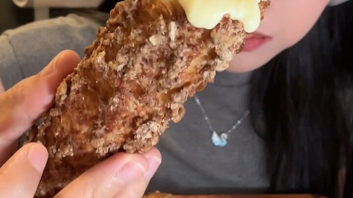 Thêm một video đời thường nữa nè hehe, vì là video dọc và chất lượng thu âm hơi kém nên mình không đ