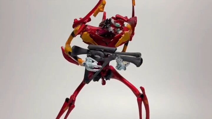 【EVA Unit-02 – Tác phẩm điêu khắc khung xương】