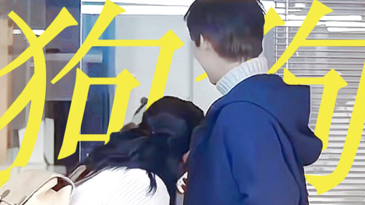 Dia sampai langsung memegang wajahnya karena terlalu gemas! Mereka berdua benar-benar seperti dua ek