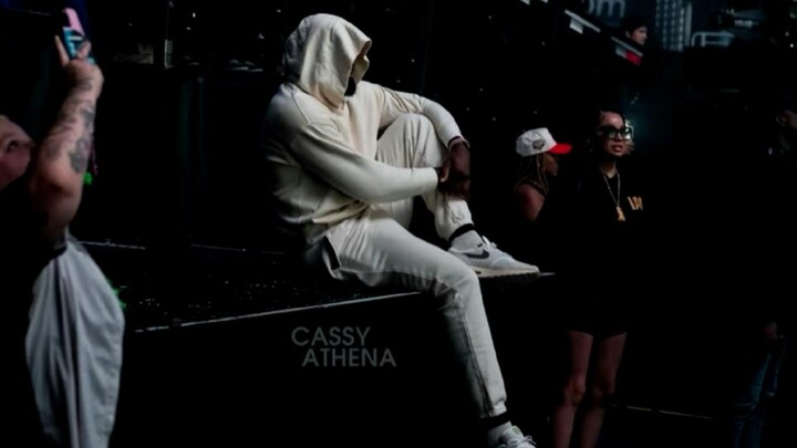 A classic American point guard style? The quintessential American point guard look and play—dazzling