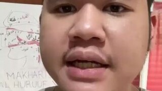 Assalamualaikum warahmatullahi wabarakatuh semuanya,siapa disini saat baca Al-Qur'an.....