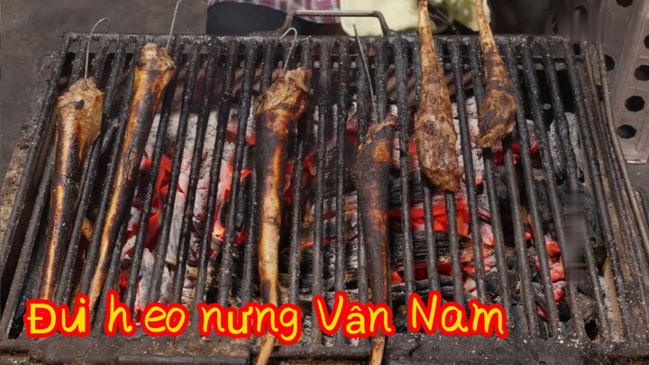 BBQ Yunnan China: Ekor daging Panggang