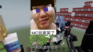 ใครจะไม่เห็นด้วยกับภาพคนร้อยคนระเบิดไม้ที่จมอยู่ใต้น้ำบ้างล่ะ?